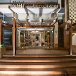 De Plaza & Hotel 4*