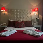 De Plaza & Hotel 4*