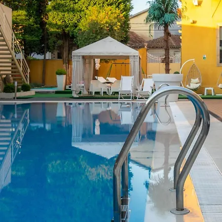 Hotell De Plaza & 4*