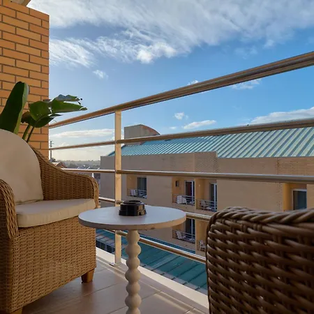 De Plaza & Отель 4*