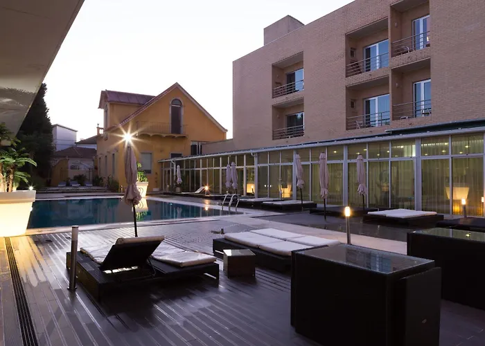 De Plaza & Отель