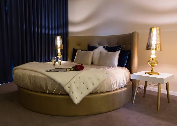 De Plaza & Отель 4*