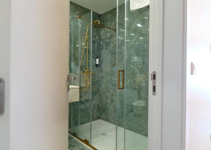 De Plaza & Отель 4*