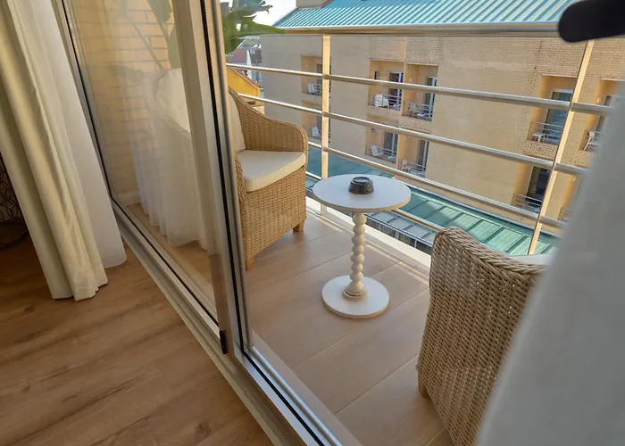 De Plaza & Отель 4*