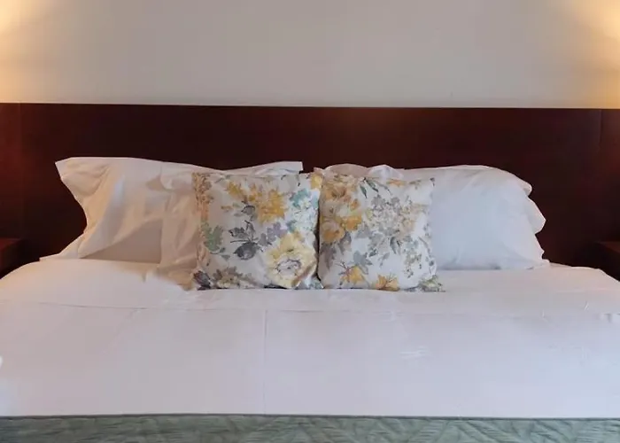 Отель De Plaza &